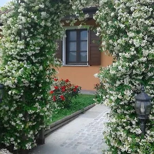 בית חווה Agriturismo Cascina Aguzza