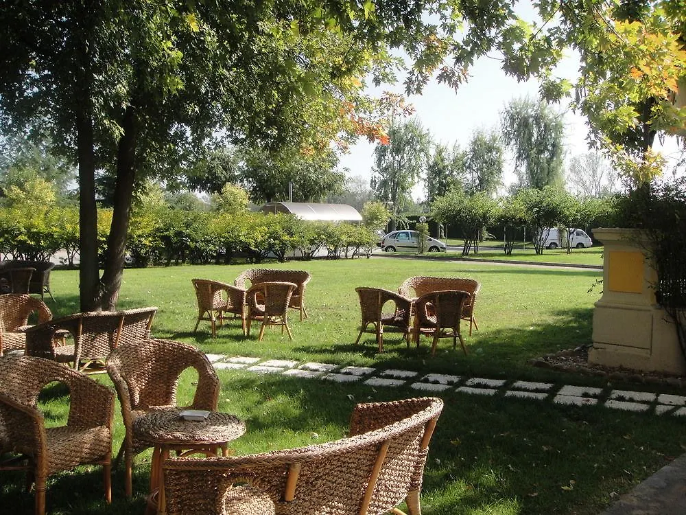 Hotel Villa Malpensa Vizzola Ticino