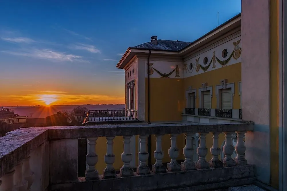 Hotel Villa Malpensa Vizzola Ticino 4*,