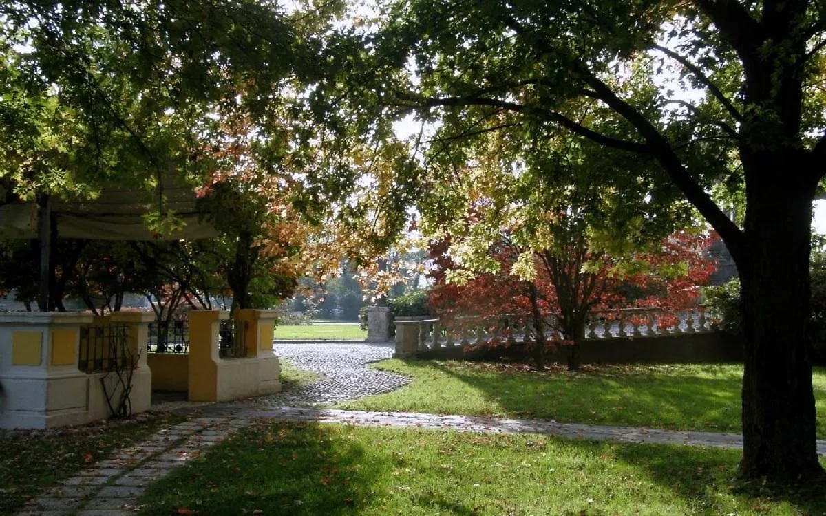 Hotel Villa Malpensa Vizzola Ticino Italy